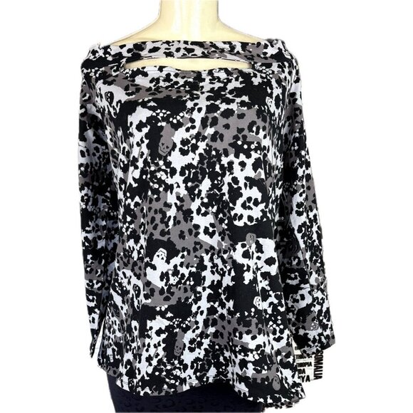 Lovesick +6 Black Camouflage/Hidden Skull Print Keyhole Neck Long Sleeve T-Shirt - Picture 2 of 6